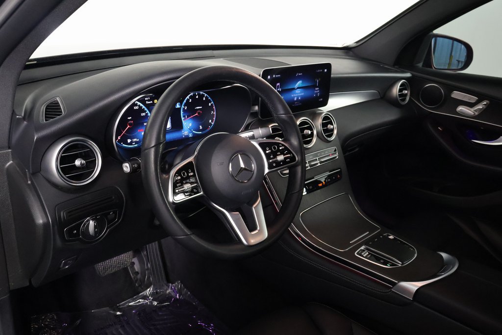 Used 2020 Mercedes-Benz GLC 300 4MATIC image 7