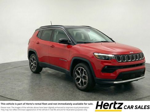 Used 2025 Jeep Compass Limited image 1
