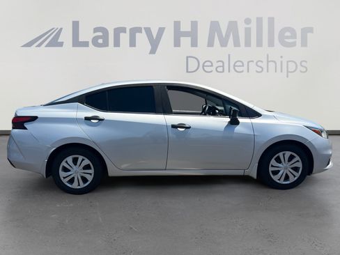 Used 2020 Nissan Versa S FWD image 6