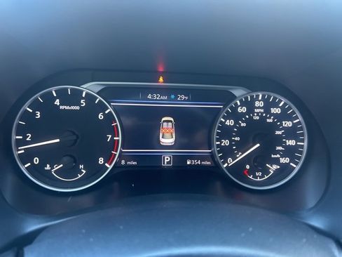 New 2025 Nissan Sentra SV w/ Trunk Package image 13