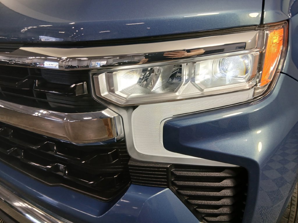 Certified 2024 Chevrolet Silverado 1500 LT AWD/4WD image 32
