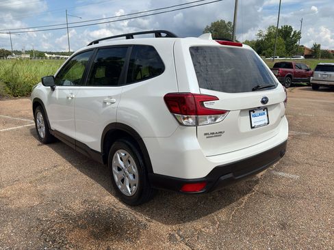 Used 2022 Subaru Forester AWD/4WD image 7