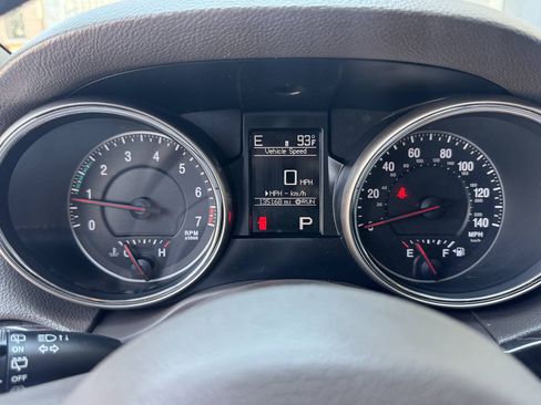 Used 2012 Jeep Grand Cherokee Laredo AWD/4WD image 14