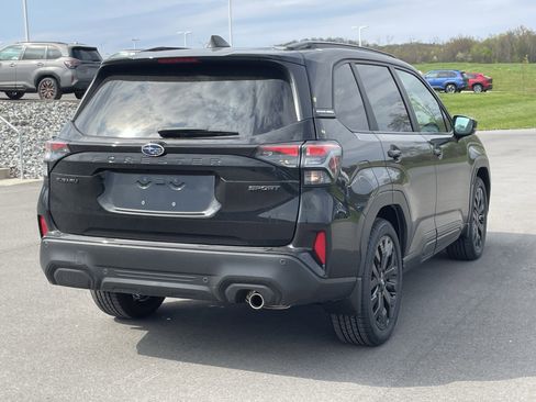 Used 2026 Subaru Forester Premium AWD/4WD image 2