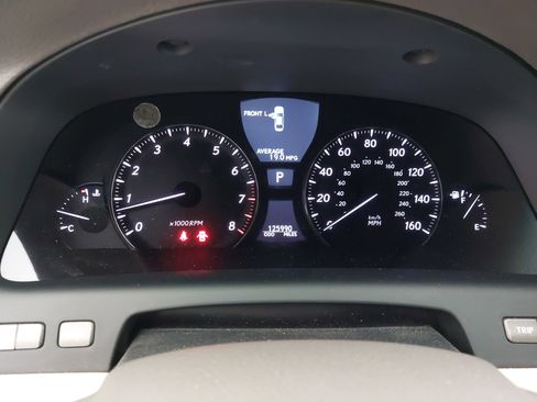 Used 2011 Lexus LS 460 w/ Luxury Value Edition RWD image 21