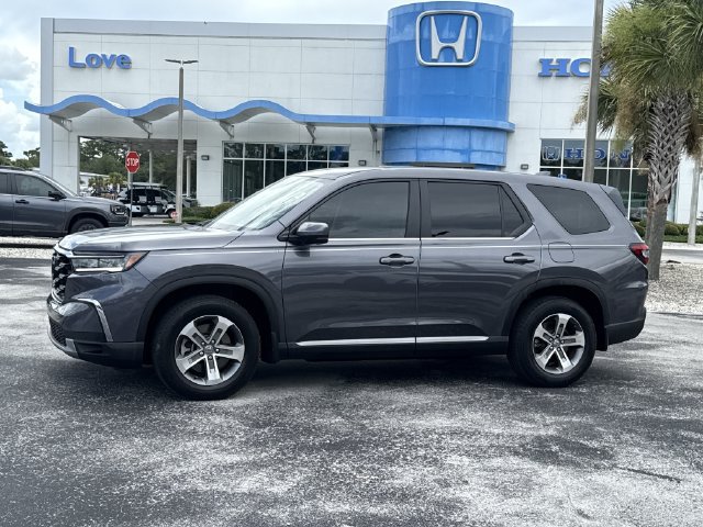 Used 2025 Honda Pilot EX-L image 11