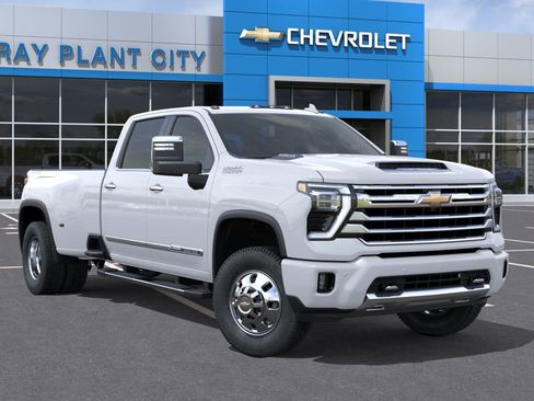 New 2026 Chevrolet Silverado 3500 High Country w/ Technology Package AWD/4WD image 7
