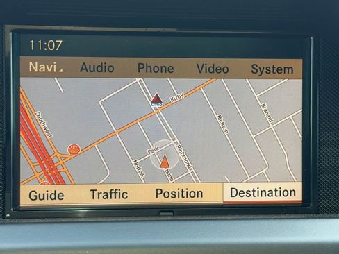 Used 2010 Mercedes-Benz GLK 350 2WD image 26