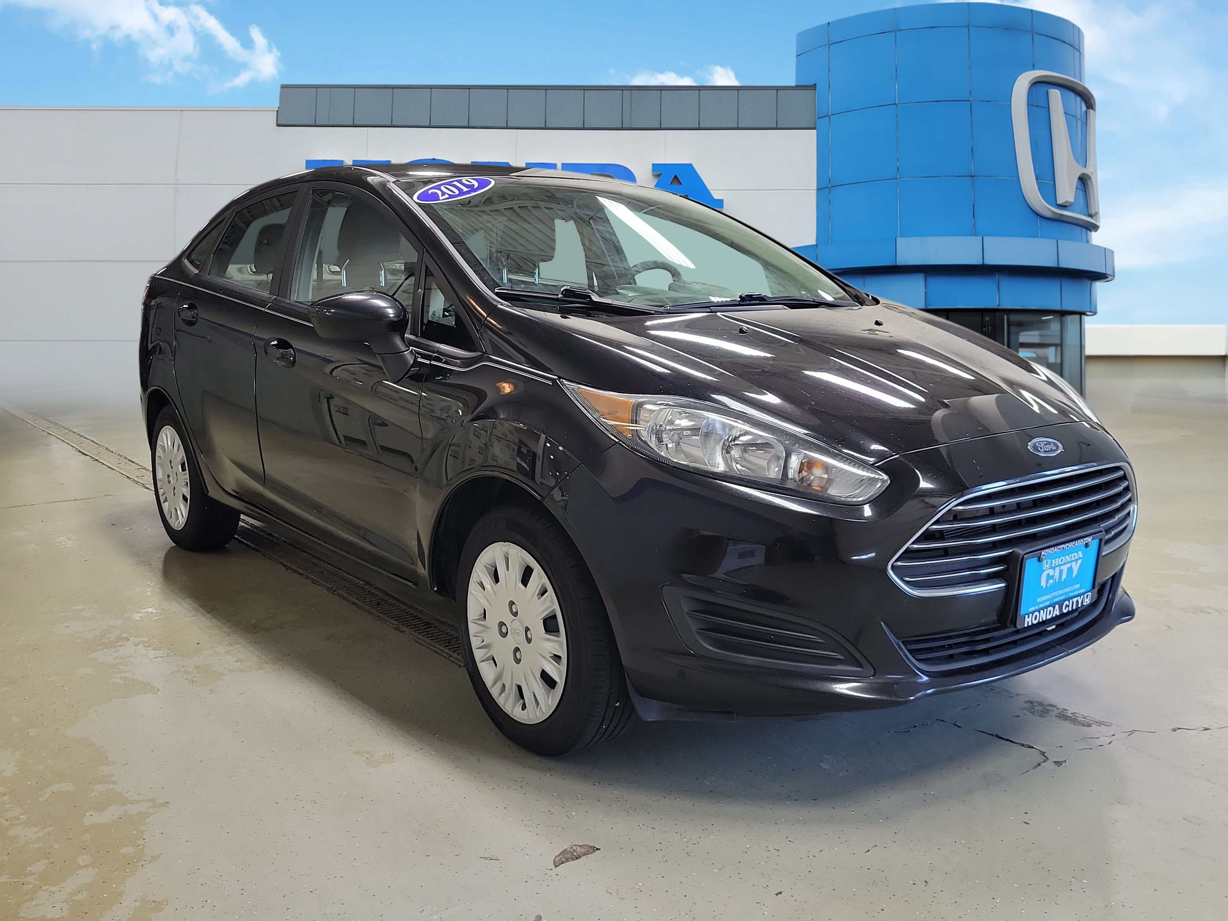 Used 2019 Ford Fiesta S FWD image 32