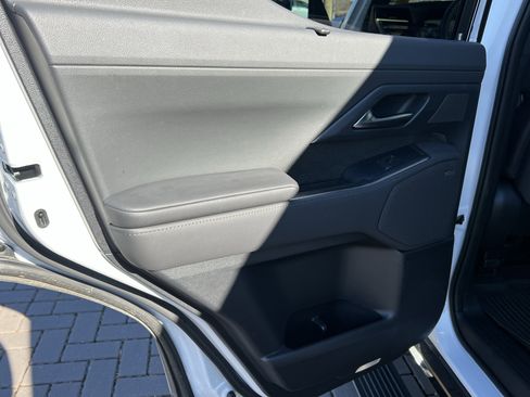 Used 2024 Lexus GX 550 w/ Accessory Package (2T) image 25