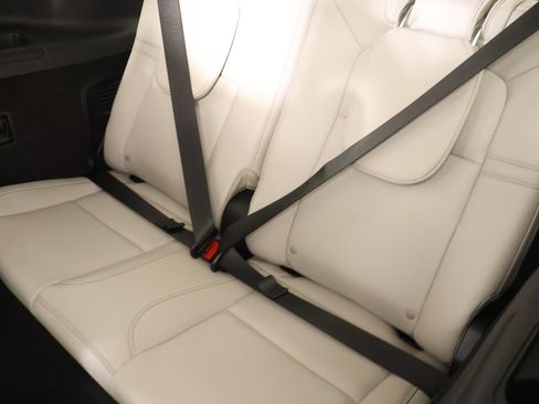 Used 2025 Lincoln Aviator 2WD image 13