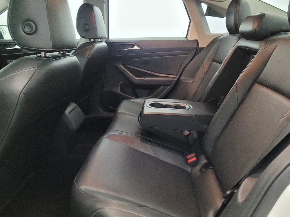 Used 2019 Volkswagen Jetta SEL FWD image 18