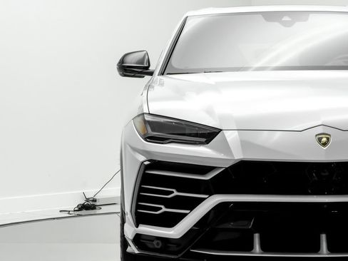 Used 2019 Lamborghini Urus AWD/4WD image 46