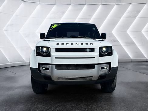 Used 2025 Land Rover Defender 90 S image 2