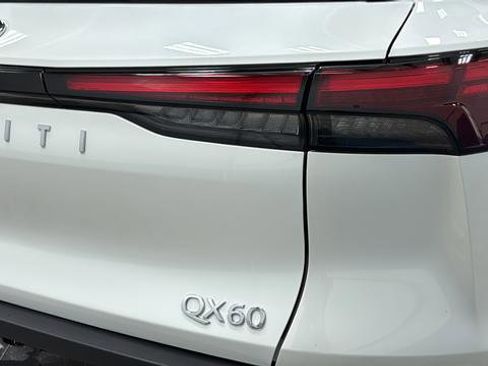Used 2025 INFINITI QX60 Luxe AWD/4WD image 40
