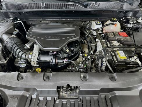 Used 2024 Chevrolet Blazer LT w/ Midnight/Sport Edition image 36