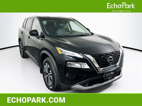 Used 2023 Nissan Rogue SV image 1
