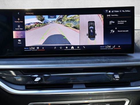 Certified 2026 BMW X7 xDrive40i w/ M Sport Package AWD/4WD image 17