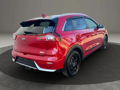 Used 2017 Kia Niro EX FWD image 5