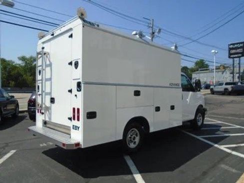 New 2025 GMC Savana 3500 w/ Power Convenience Package image 4