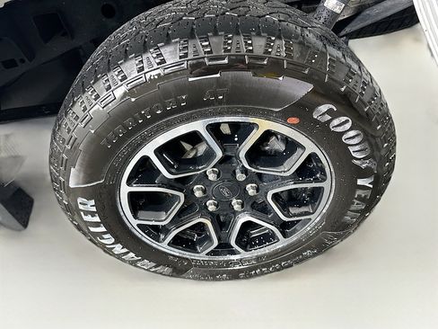 Used 2022 Ford F150 XLT w/ Equipment Group 302A High image 11