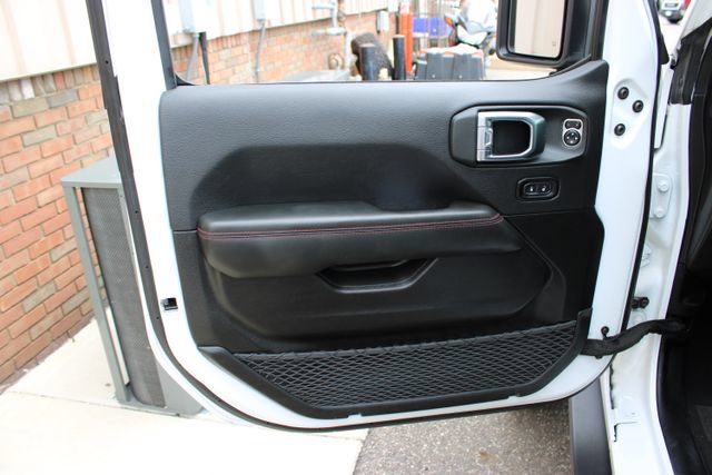 Used 2025 Jeep Wrangler Unlimited Rubicon AWD/4WD image 13