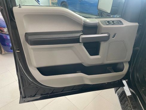 Used 2019 Ford F150 XLT w/ Equipment Group 302A Luxury image 17