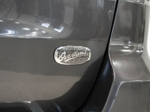 Used 2017 Jeep Grand Cherokee Overland w/ Jeep Active Safety Group image 28