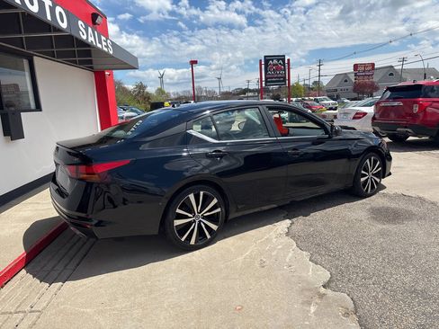 Used 2020 Nissan Altima 2.5 SR FWD image 5
