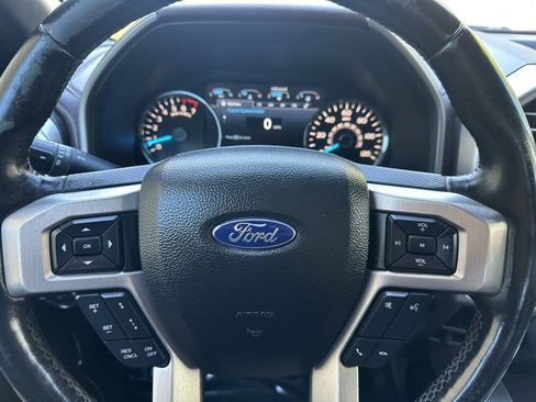 Used 2017 Ford F150 Platinum w/ Equipment Group 701A Luxury AWD/4WD image 15