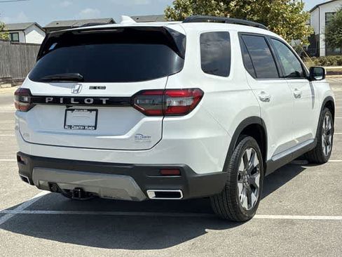 Used 2026 Honda Pilot Elite image 6