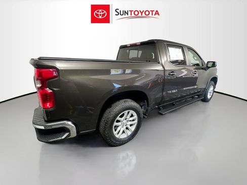 Used 2021 Chevrolet Silverado 1500 LT w/ Z71 Off-Road Package image 4