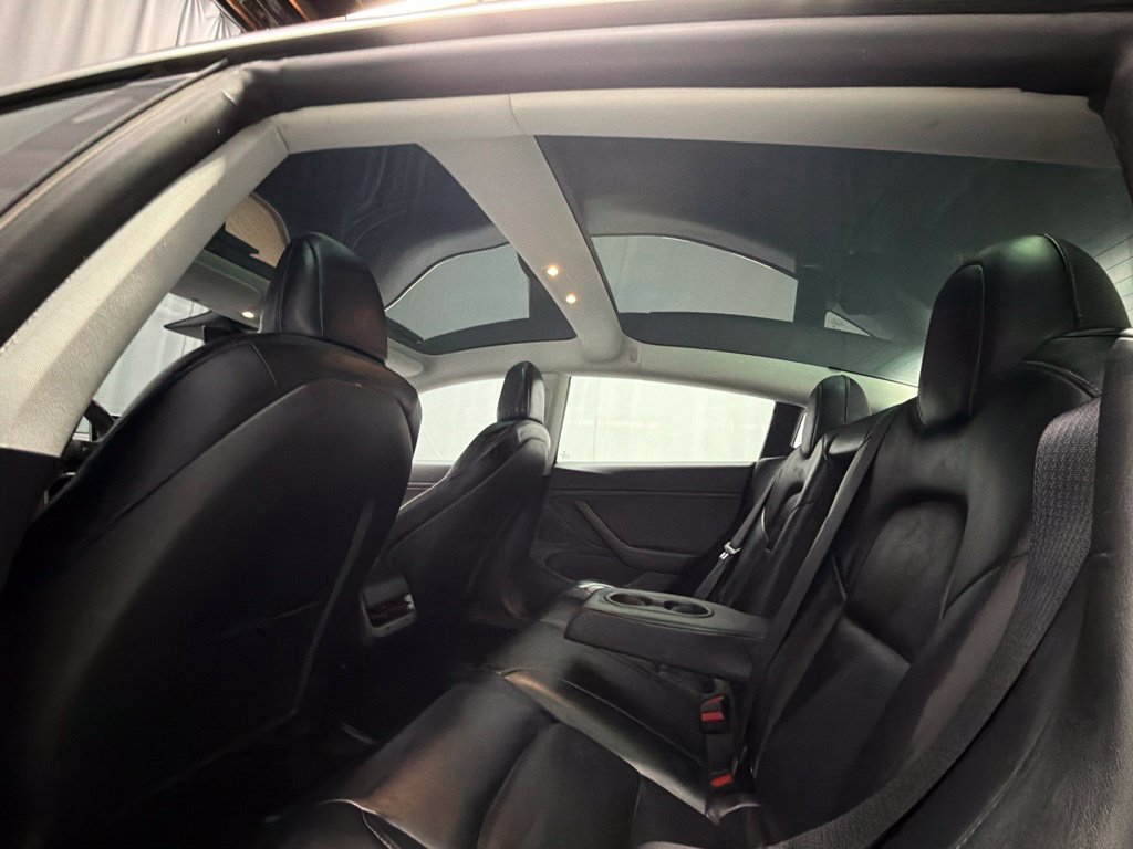 Used 2019 Tesla Model 3 Standard Range RWD image 9