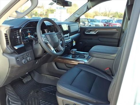 New 2026 Chevrolet Silverado 1500 LT Trail Boss w/ Convenience Package II AWD/4WD image 11