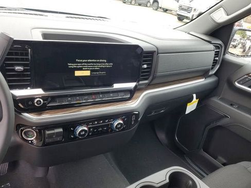 New 2026 GMC Sierra 1500 Elevation image 28