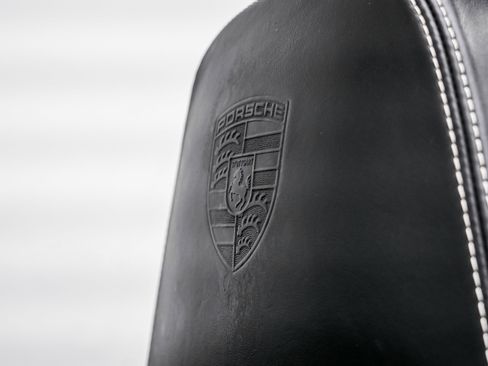 Used 2011 Porsche 911 Turbo S image 18