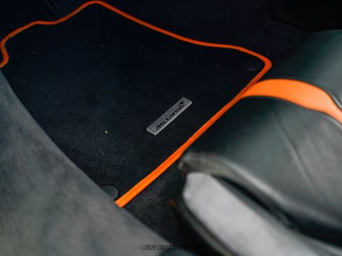 Used 2017 McLaren 570S Coupe RWD image 37
