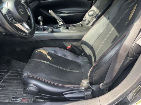 Used 2016 MAZDA MX-5 Miata Sport RWD image 15
