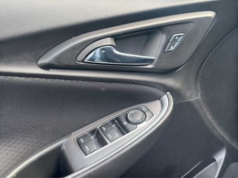 Used 2024 Chevrolet Malibu LT FWD image 9