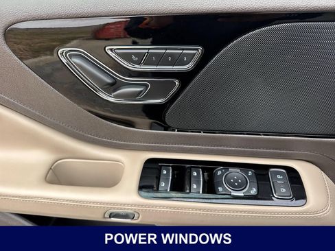 Used 2023 Lincoln Aviator 2WD w/ Premium Package image 13