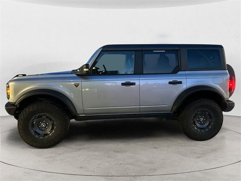 Certified 2024 Ford Bronco Badlands image 2