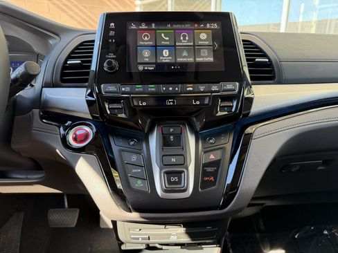 Used 2024 Honda Odyssey Touring image 18