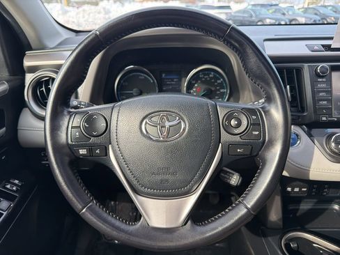 Used 2017 Toyota RAV4 Limited AWD/4WD image 17