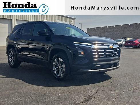 Used 2025 Chevrolet Equinox LT FWD image 1