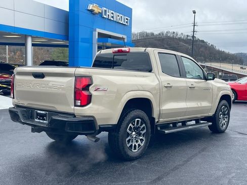 Used 2023 Chevrolet Colorado Z71 w/ Z71 Convenience Package 2 image 7