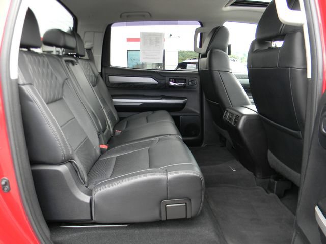 Used 2016 Toyota Tundra 4x4 CrewMax image 23