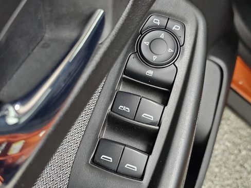 Used 2022 Chevrolet TrailBlazer LT w/ LPO, Blackout Package FWD image 32