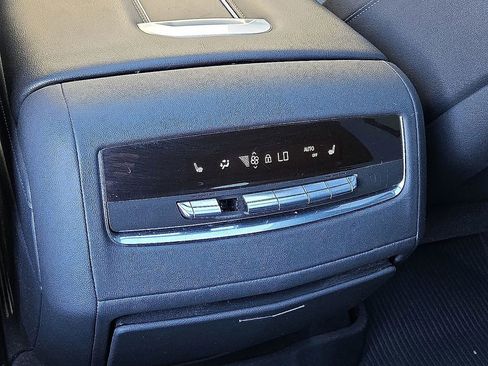 Used 2021 Cadillac Escalade Sport w/ Driver Assist Tech Package image 16