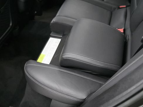Certified 2023 Volvo XC60 B5 Ultimate AWD/4WD image 21