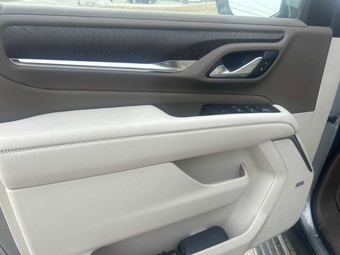 Used 2024 GMC Yukon Denali w/ Advanced Technology Package image 21